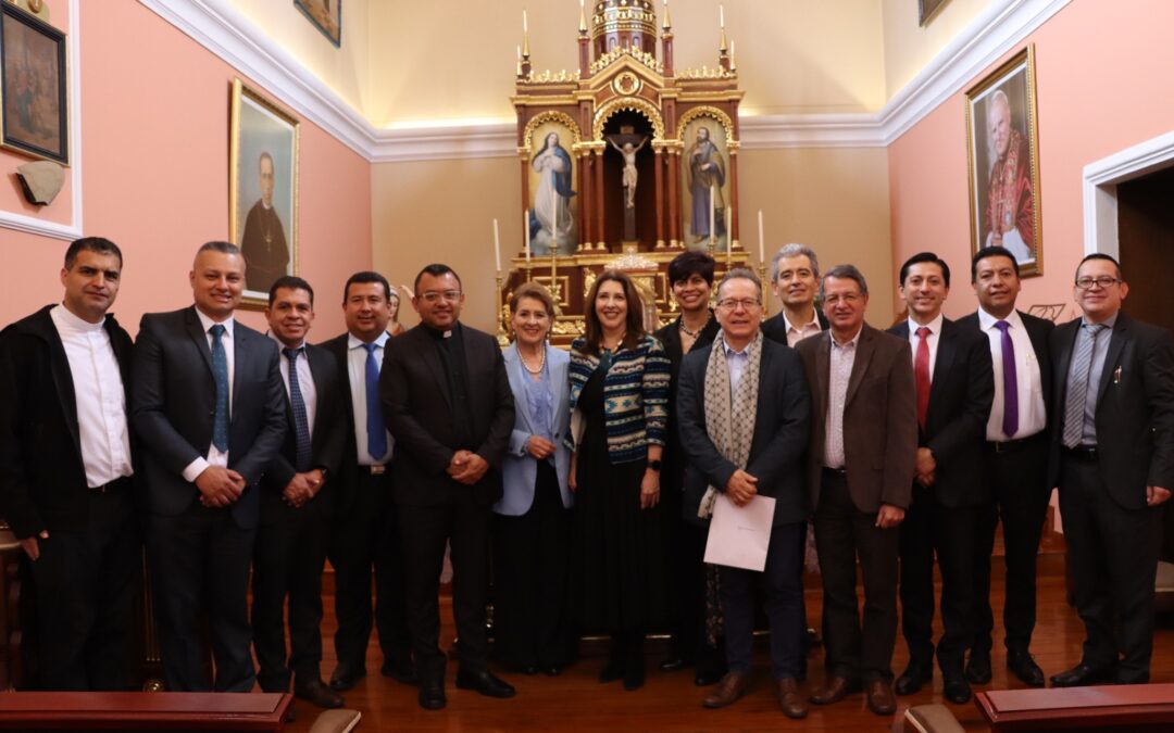 Dra. Doris Sarasty, ratificada en el cargo como Gerente General del Hospital Infantil Los Ángeles y posesión de la nueva Junta Directiva para el periodo 2025-2027