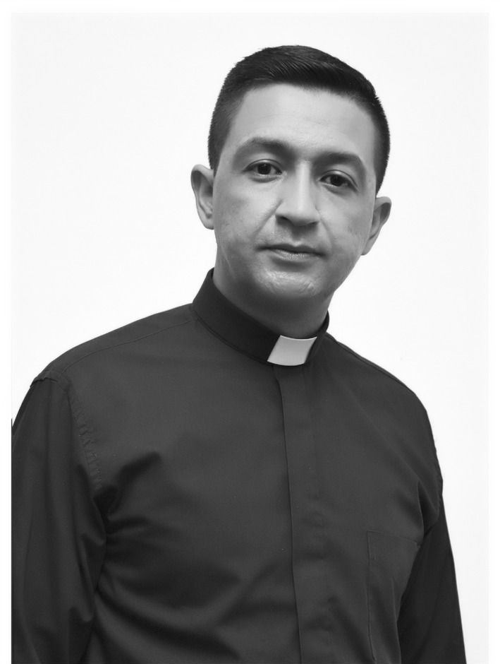 PADRE JAMER BRAVO